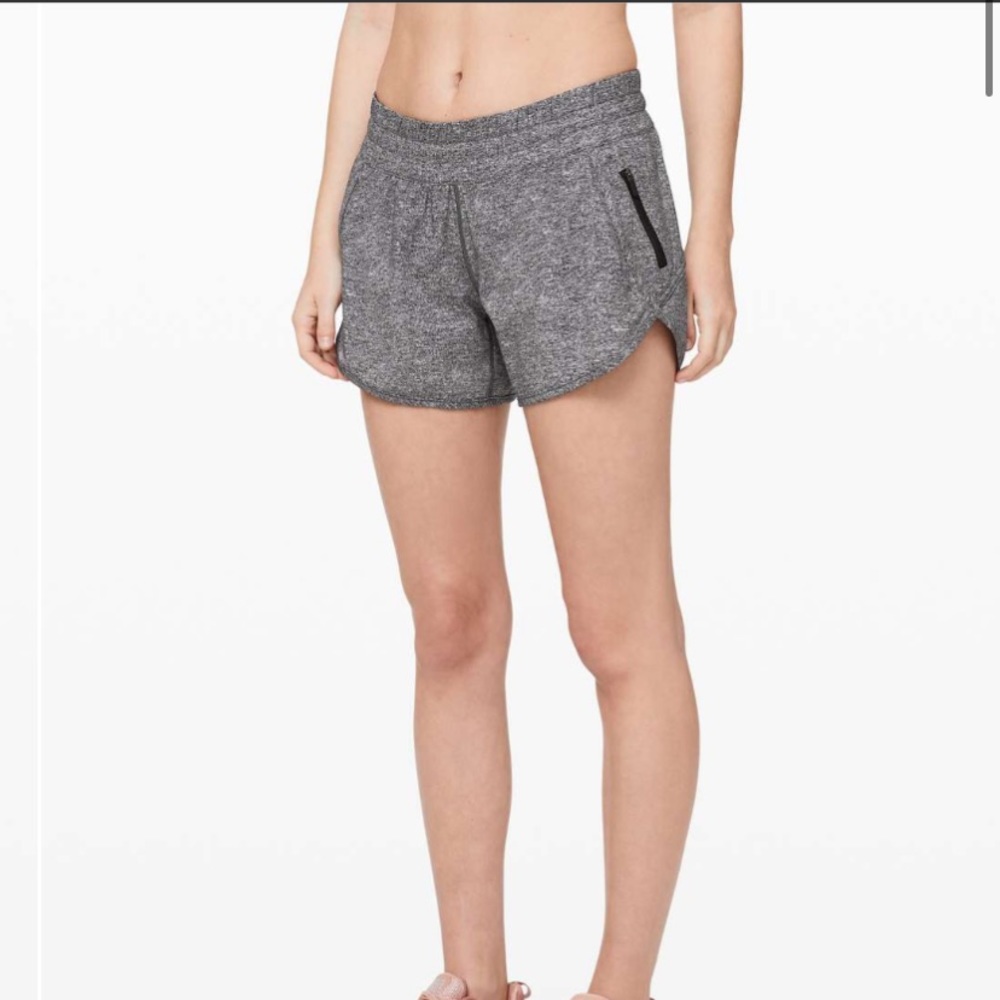 lululemon Lululemon Tracker Short V *4" - Heather Lux Multi Black, 6